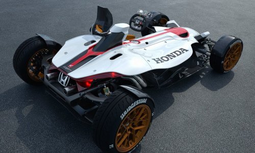 Honda's new motorcycle-race car hybrid