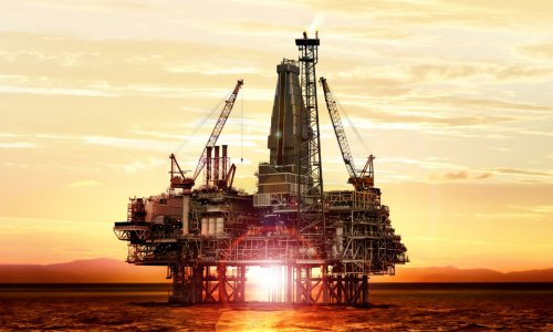 SOCAR бурит новую нефтяную скважину на Каспии