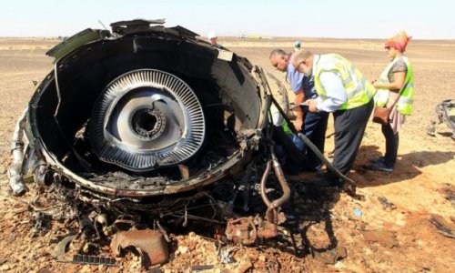 Sinai plane crash: Russian airliner 'broke up in mid-air'
