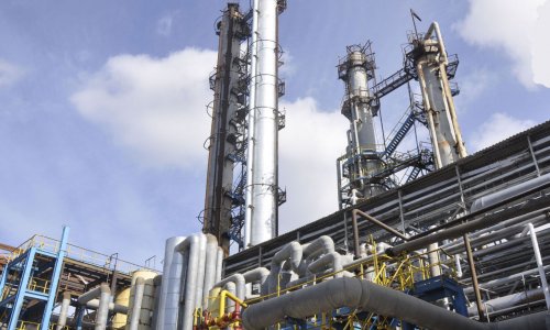 SOCAR, UOP sign Azerbaijan's refinery reconstruction agreement