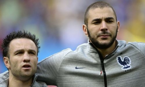 Benzema's France career threatened by sex tape case