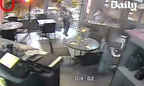 Видео обстрела кафе в Париже
