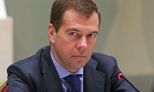 Медведев предложил свернуть переговоры