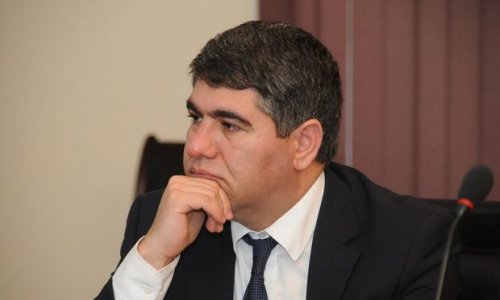 Vüqar Bayramov: Manat möhkəmlənir