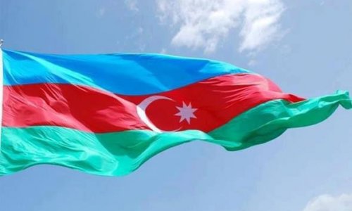 Азербайджан снизил добычу нефти