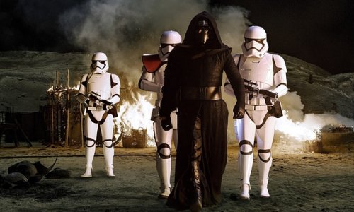 'Star Wars: The Force Awakens': Film review