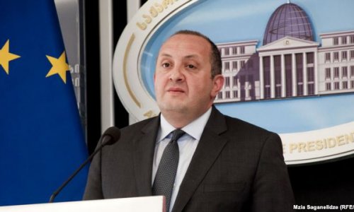 Gürcüstan prezidenti banklara qarşı getdi