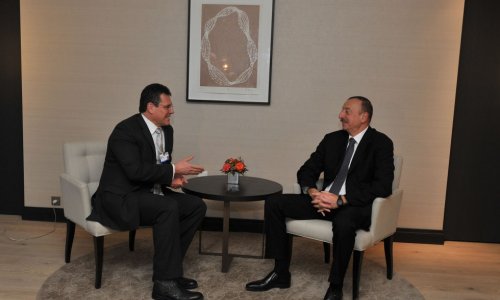 İlham Əliyev Avropa Komissiyasının enerji birliyi üzrə vitse-prezidenti ilə görüşdü
