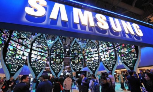 Slowing smartphone sales hit Samsung profits