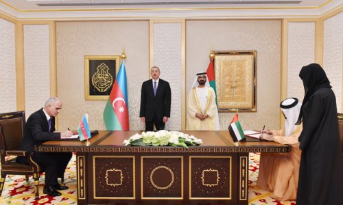 President Aliyev meets Al Maktoum in Dubai