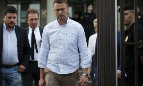 Kremlin critic Navalny files lawsuit against Putin