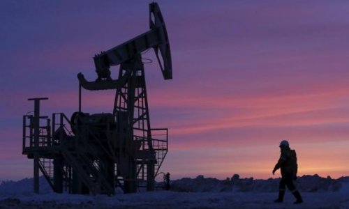 Oil prices fall on oversupply concerns after US crude stocks hit record