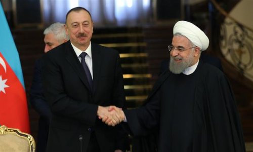 Iran, Azerbaijan sign MoUs, agreements for cooperation