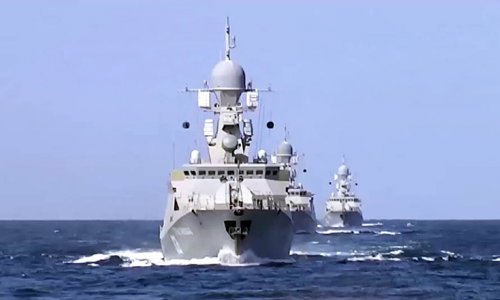 Российские корабли выходят в Каспий