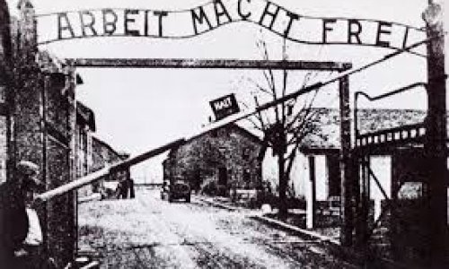 Суд над санитаром Освенцима отложен