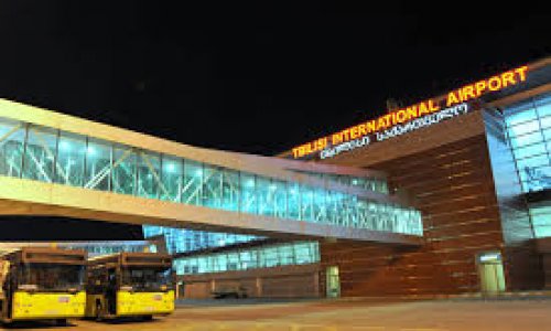 Аэропорт Тбилиси переносит рейсы