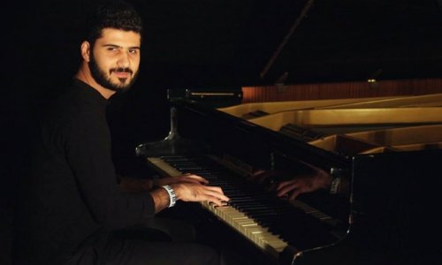 Etibar Əsədli: “Mən Azərbaycan musiqisini dünya miqyasında görmək istəyirəm” – MÜSAHİBƏ