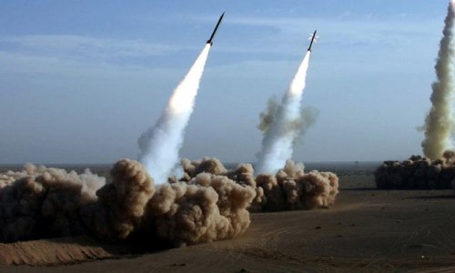 İran yenə ballistik raketi sınaqdan keçirdi