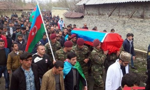 Похоронены военнослужащие ВС Азербайджана