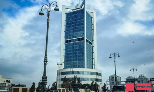 Dövlət Neft Fondu 21 banka 50 mln. dollar satıb