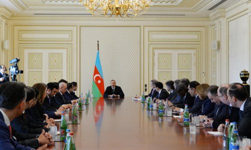 Ильхам Алиев принял делегацию из США