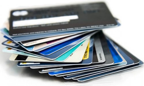 Kredit kartlarının sayı kəskin azaldı