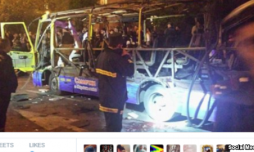 Yerevan avtobusunda bomba partlayıb - VİDEO