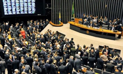 Senatorlar Braziliya prezidentinə etimadsızlıq göstərdi