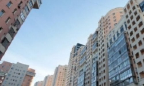 В Баку продолжает дешеветь недвижимость