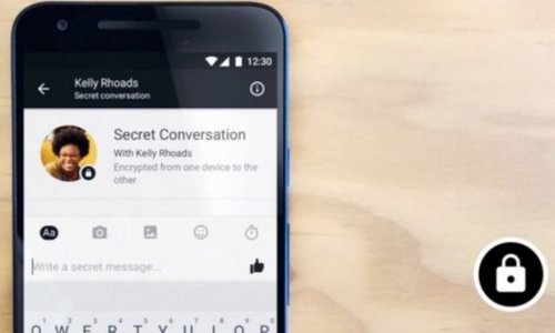 Facebook tests 'secret message' service