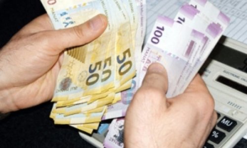 Azərbaycanda orta aylıq əmək haqqı 7% artıb