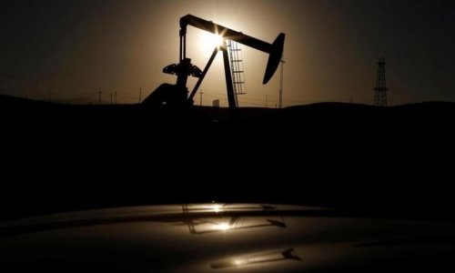 Oil falls as August price rally seen overblown