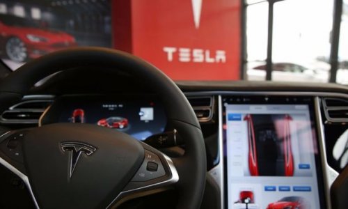 Tesla updates software after car hack