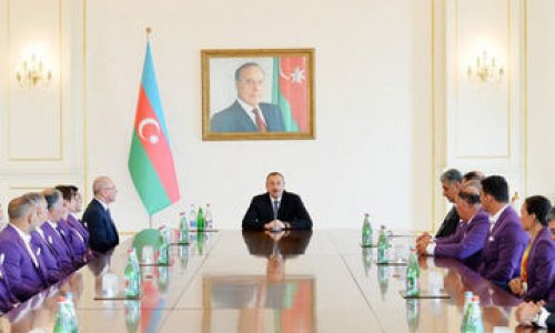 President Ilham Aliyev meets Azerbaijani Paralympians