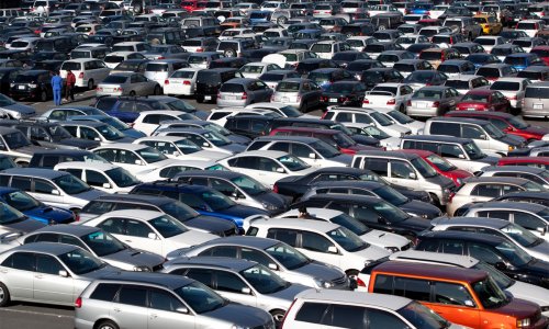 Azerbaijan reduces car import over 5.8 times