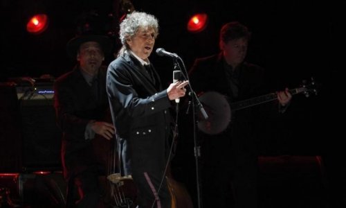 Swedish Academy says up to Dylan if he wants to come to receive Nobel Prize