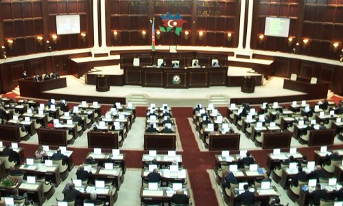 Azerbaijani parliament passes bill on cost of living for 2017