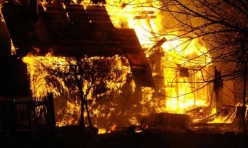 Bakıda ev yanıb, 1 nəfər yanaraq ölüb