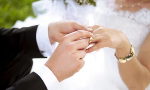 Gürcüstanda erkən nikaha daxil olmağın yaş həddi dəyişdirildi
