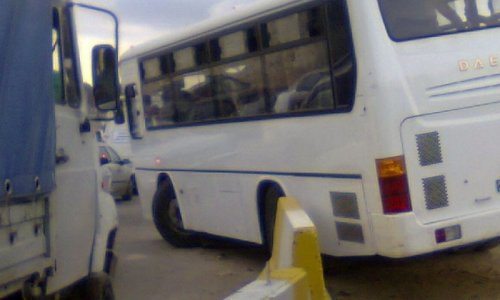 Bakıda sərnişin avtobusu qəzaya uğradı