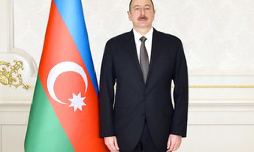 Prezident İlham Əliyev  abidəni ziyarət edib