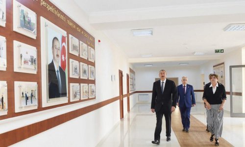 Prezident  239 və 162 nömrəli məktəblərin şəraitlə tanış olub - FOTOLAR