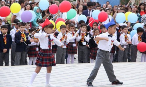 Masazırda orta məktəbdə erməni havası 