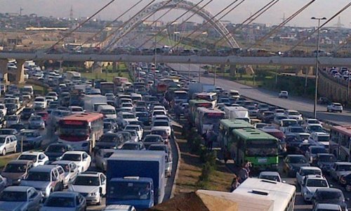 Bakıda böyük tıxac yaranıb