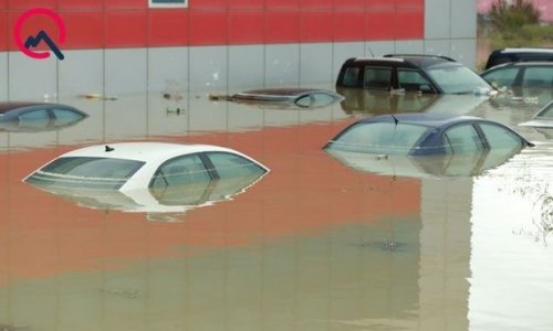 Bakıda su altında qalan avtomobillər satılacaq