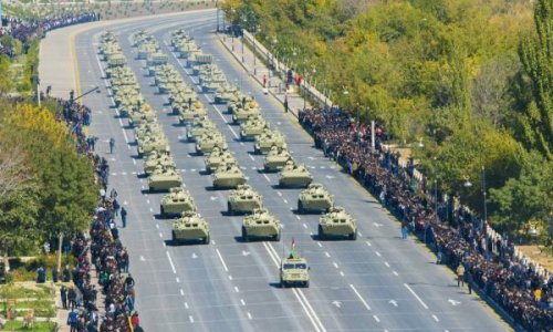 Naxçıvan Ordusu hərbi texnikasını üzə çıxardı 
