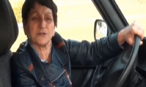 67 yaşlı nənə: İdmançıyam, avtomobilin təkərini özüm dəyişirəm – VİDEO
