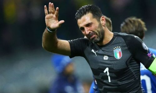 Buffon İtaliya yığması ilə vidalaşdı