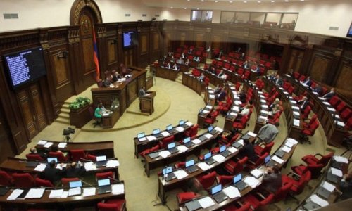 Ermənistan parlamenti qalmaqallı qanunu qəbul etdi