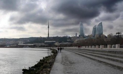 Sabahın havası - buludlu, çiskinli, küləkli